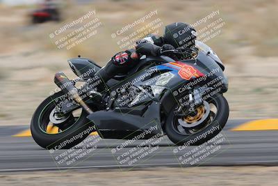 media/Jan-14-2023-SoCal Trackdays (Sat) [[497694156f]]/Turn 4 Set 2 (1030am)/